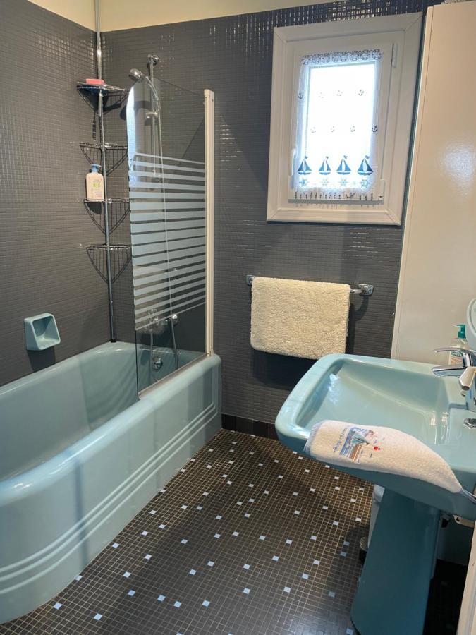 "La Revillaise" Proche Mer, Grand Jardin Clos, 2 A 5 Personnes-Adultes-Enfants- Réville Exteriör bild