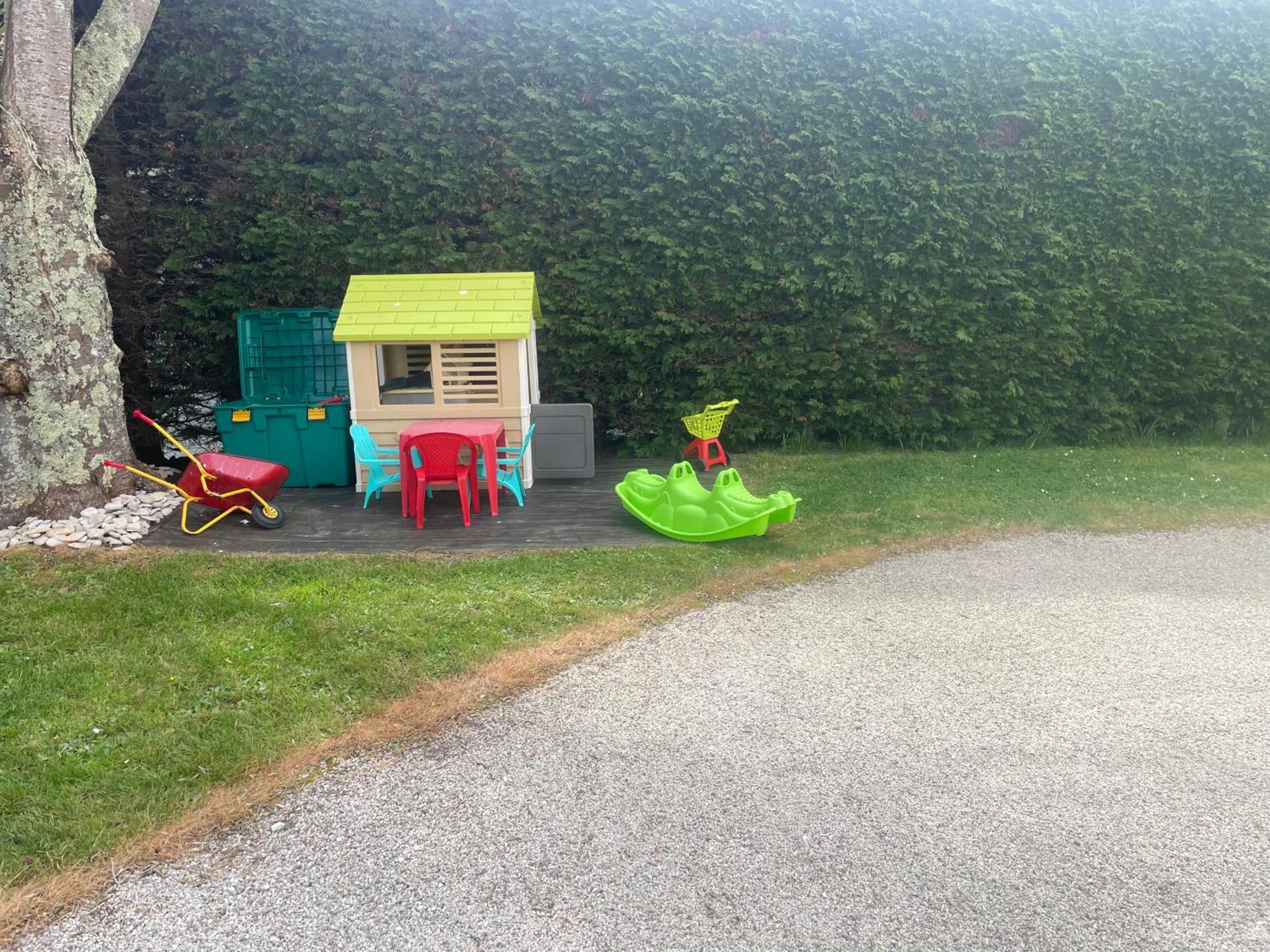 "La Revillaise" Proche Mer, Grand Jardin Clos, 2 A 5 Personnes-Adultes-Enfants- Réville Exteriör bild