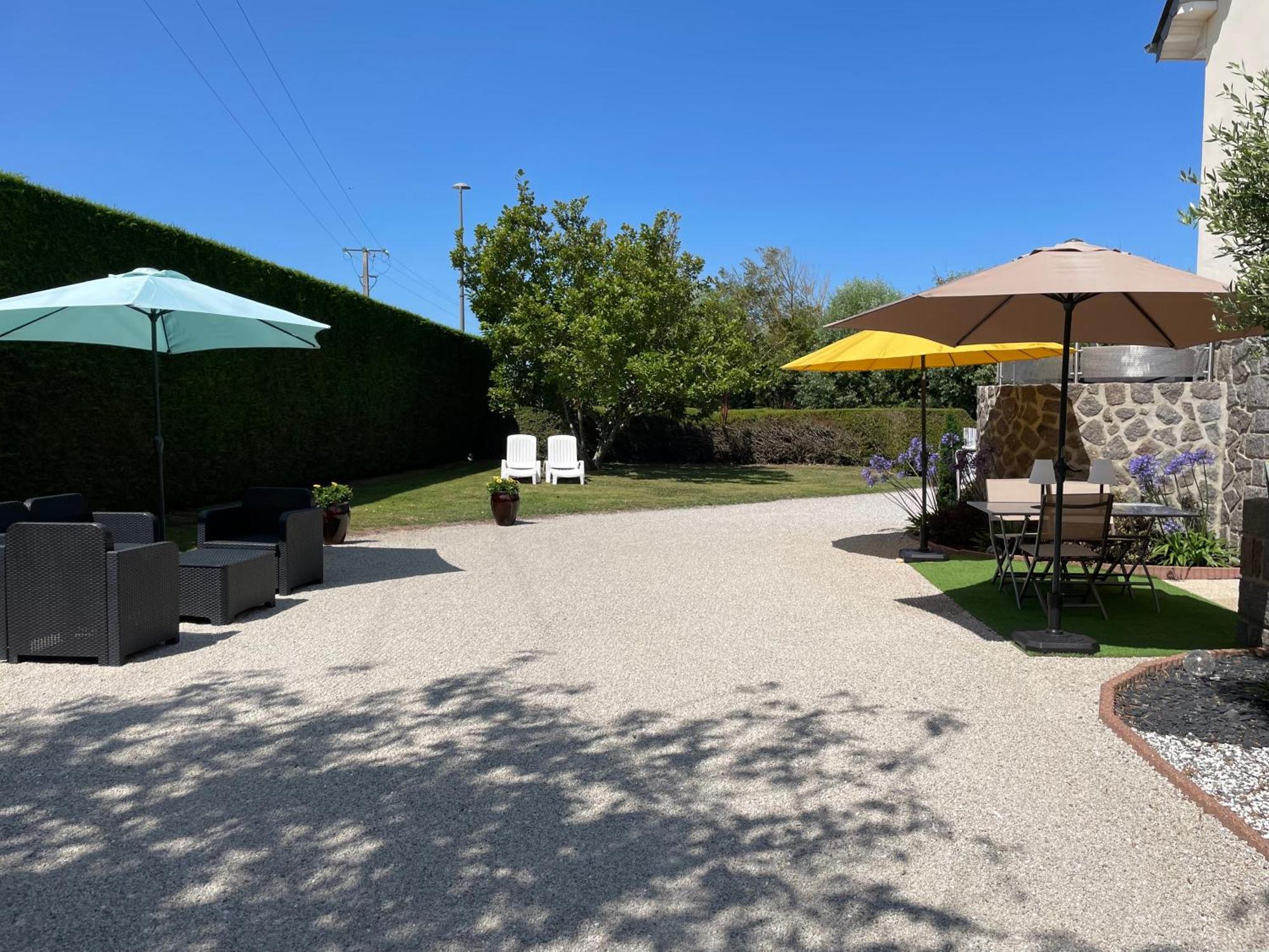 "La Revillaise" Proche Mer, Grand Jardin Clos, 2 A 5 Personnes-Adultes-Enfants- Réville Exteriör bild